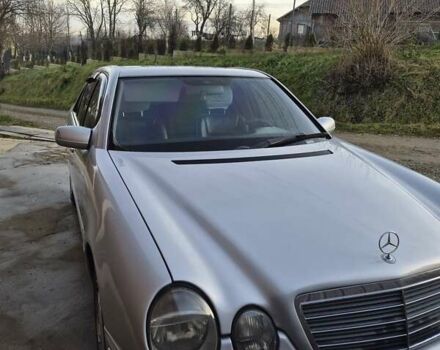 Серый Мерседес Е-Класс, объемом двигателя 2.69 л и пробегом 330 тыс. км за 3700 $, фото 3 на Automoto.ua