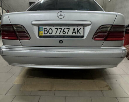 Сірий Мерседес Е-Клас, об'ємом двигуна 2.2 л та пробігом 320 тис. км за 4400 $, фото 3 на Automoto.ua