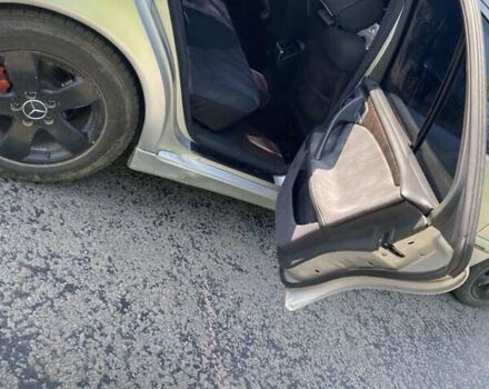 Сірий Мерседес Е-Клас, об'ємом двигуна 2.2 л та пробігом 423 тис. км за 5500 $, фото 17 на Automoto.ua