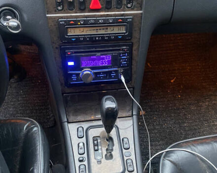 Серый Мерседес Е-Класс, объемом двигателя 3.2 л и пробегом 318 тыс. км за 4000 $, фото 8 на Automoto.ua