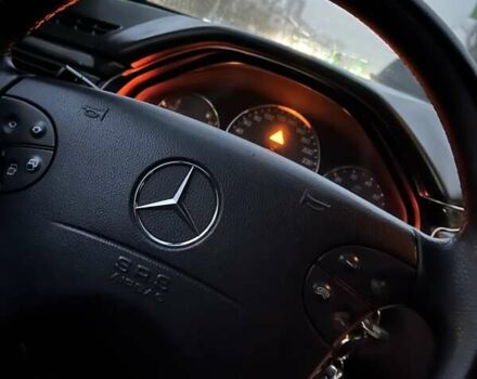 Серый Мерседес Е-Класс, объемом двигателя 3.2 л и пробегом 350 тыс. км за 5500 $, фото 2 на Automoto.ua