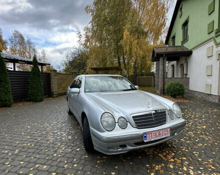 Сірий Мерседес Е-Клас, об'ємом двигуна 2 л та пробігом 88 тис. км за 9600 $, фото 9 на Automoto.ua