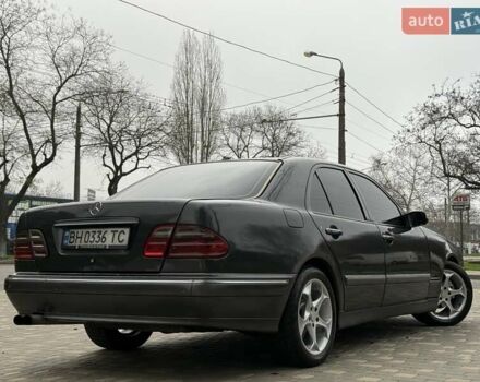 Сірий Мерседес Е-Клас, об'ємом двигуна 2.2 л та пробігом 340 тис. км за 3850 $, фото 19 на Automoto.ua