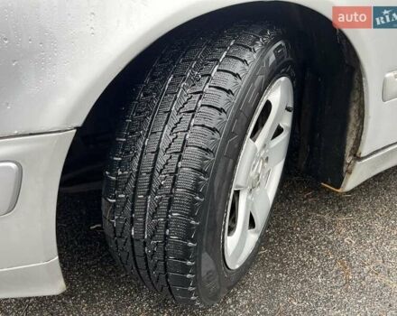 Серый Мерседес Е-Класс, объемом двигателя 3.2 л и пробегом 270 тыс. км за 3200 $, фото 7 на Automoto.ua