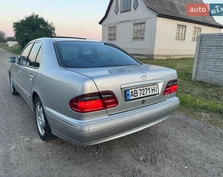 Серый Мерседес Е-Класс, объемом двигателя 2.4 л и пробегом 257 тыс. км за 4100 $, фото 20 на Automoto.ua