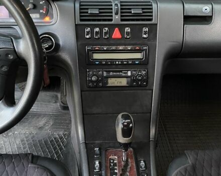 Серый Мерседес Е-Класс, объемом двигателя 2.7 л и пробегом 500 тыс. км за 4150 $, фото 12 на Automoto.ua