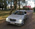 Сірий Мерседес Е-Клас, об'ємом двигуна 2 л та пробігом 411 тис. км за 2600 $, фото 1 на Automoto.ua