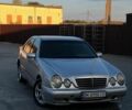 Сірий Мерседес Е-Клас, об'ємом двигуна 2 л та пробігом 411 тис. км за 2600 $, фото 1 на Automoto.ua