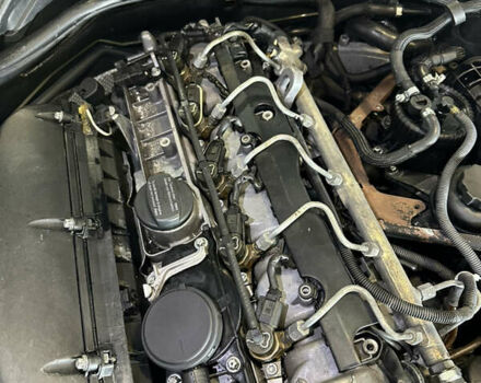 Мерседес Е-Клас 2000 у Сторожинце на Automoto.ua Сірий Мерседес Е-Клас, об'ємом двигуна 2.7 л та пробігом 346 тис. км за 5200 $, фото 42 на Automoto.ua