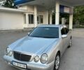 Серый Мерседес Е-Класс, объемом двигателя 2.7 л и пробегом 470 тыс. км за 4899 $, фото 1 на Automoto.ua