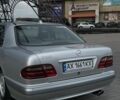 Серый Мерседес Е-Класс, объемом двигателя 2 л и пробегом 430 тыс. км за 3100 $, фото 1 на Automoto.ua
