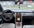 Сірий Мерседес Е-Клас, об'ємом двигуна 2.2 л та пробігом 340 тис. км за 3850 $, фото 69 на Automoto.ua