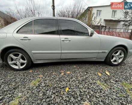 Серый Мерседес Е-Класс, объемом двигателя 2.15 л и пробегом 340 тыс. км за 3400 $, фото 7 на Automoto.ua