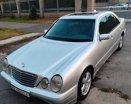 Серый Мерседес Е-Класс, объемом двигателя 2.6 л и пробегом 260 тыс. км за 4400 $, фото 6 на Automoto.ua
