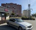 Серый Мерседес Е-Класс, объемом двигателя 2.1 л и пробегом 500 тыс. км за 1708 $, фото 2 на Automoto.ua