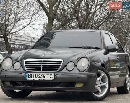 Сірий Мерседес Е-Клас, об'ємом двигуна 2.2 л та пробігом 340 тис. км за 3850 $, фото 14 на Automoto.ua