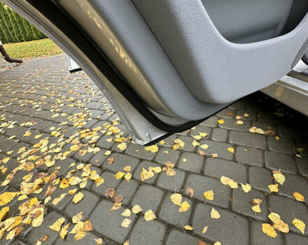 Серый Мерседес Е-Класс, объемом двигателя 2 л и пробегом 88 тыс. км за 10500 $, фото 52 на Automoto.ua