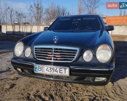 Серый Мерседес Е-Класс, объемом двигателя 2.1 л и пробегом 300 тыс. км за 6000 $, фото 15 на Automoto.ua