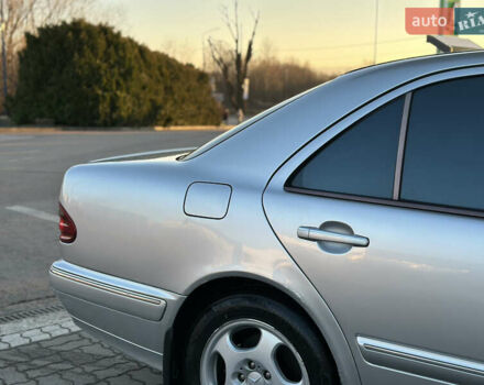 Серый Мерседес Е-Класс, объемом двигателя 2.7 л и пробегом 445 тыс. км за 4550 $, фото 25 на Automoto.ua