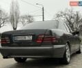 Сірий Мерседес Е-Клас, об'ємом двигуна 2.2 л та пробігом 340 тис. км за 3850 $, фото 11 на Automoto.ua