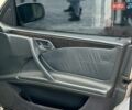 Серый Мерседес Е-Класс, объемом двигателя 2.8 л и пробегом 240 тыс. км за 3300 $, фото 13 на Automoto.ua