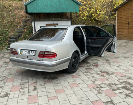 Серый Мерседес Е-Класс, объемом двигателя 2.15 л и пробегом 370 тыс. км за 3200 $, фото 6 на Automoto.ua