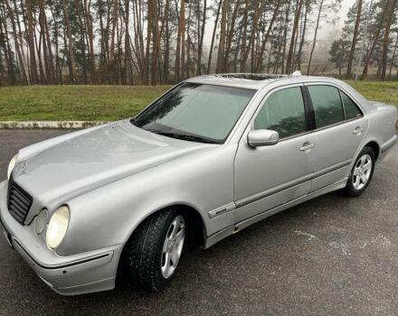 Серый Мерседес Е-Класс, объемом двигателя 3.2 л и пробегом 270 тыс. км за 3200 $, фото 7 на Automoto.ua