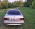 Серый Мерседес Е-Класс, объемом двигателя 2.2 л и пробегом 423 тыс. км за 5850 $, фото 7 на Automoto.ua