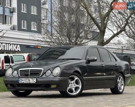 Сірий Мерседес Е-Клас, об'ємом двигуна 2.2 л та пробігом 340 тис. км за 3850 $, фото 12 на Automoto.ua