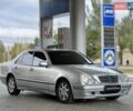 Серый Мерседес Е-Класс, объемом двигателя 2 л и пробегом 428 тыс. км за 5599 $, фото 2 на Automoto.ua