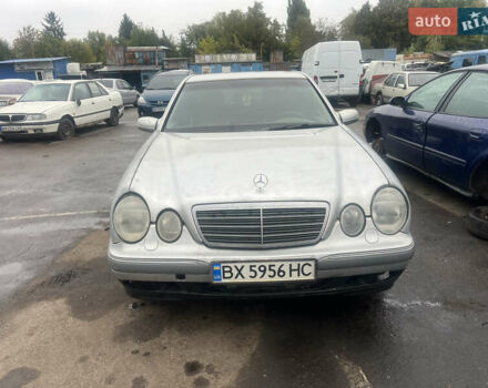 Сірий Мерседес Е-Клас, об'ємом двигуна 2.4 л та пробігом 338 тис. км за 2299 $, фото 2 на Automoto.ua