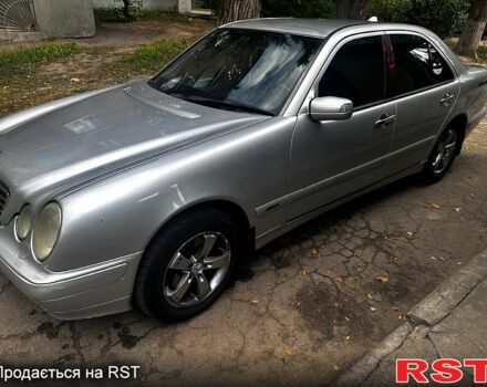 Серый Мерседес Е-Класс, объемом двигателя 2.8 л и пробегом 0 тыс. км за 3950 $, фото 1 на Automoto.ua