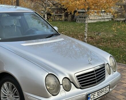Мерседес Е-Клас 2000 у Сторожинце на Automoto.ua Сірий Мерседес Е-Клас, об'ємом двигуна 2.7 л та пробігом 346 тис. км за 5200 $, фото 1 на Automoto.ua