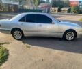 Сірий Мерседес Е-Клас, об'ємом двигуна 2 л та пробігом 210 тис. км за 2200 $, фото 8 на Automoto.ua