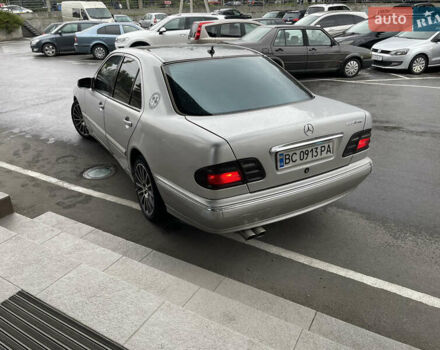 Сірий Мерседес Е-Клас, об'ємом двигуна 4.3 л та пробігом 290 тис. км за 9888 $, фото 2 на Automoto.ua