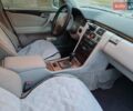 Серый Мерседес Е-Класс, объемом двигателя 2.6 л и пробегом 260 тыс. км за 4400 $, фото 17 на Automoto.ua