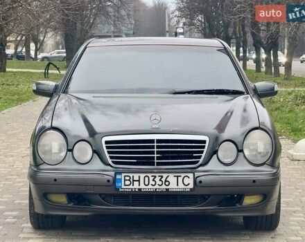 Сірий Мерседес Е-Клас, об'ємом двигуна 2.2 л та пробігом 340 тис. км за 3850 $, фото 1 на Automoto.ua