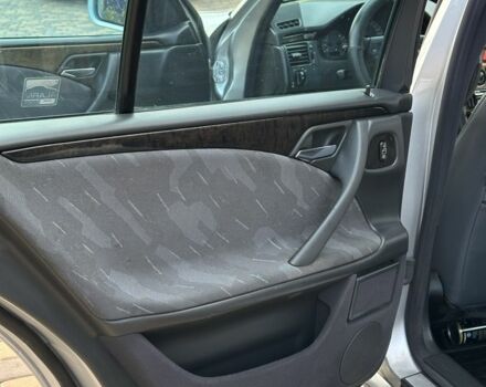 Мерседес Е-Клас 2000 у Сторожинце на Automoto.ua Сірий Мерседес Е-Клас, об'ємом двигуна 2.7 л та пробігом 346 тис. км за 5200 $, фото 20 на Automoto.ua