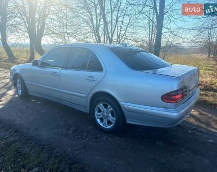 Сірий Мерседес Е-Клас, об'ємом двигуна 2.15 л та пробігом 404 тис. км за 2850 $, фото 3 на Automoto.ua