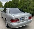 Серый Мерседес Е-Класс, объемом двигателя 2.7 л и пробегом 363 тыс. км за 3100 $, фото 2 на Automoto.ua