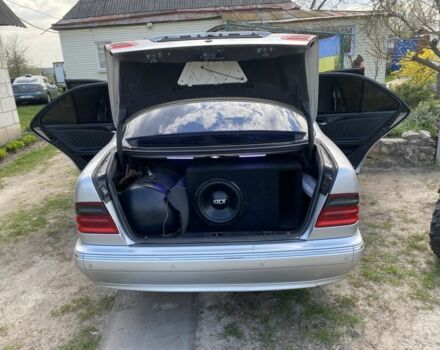 Сірий Мерседес Е-Клас, об'ємом двигуна 4.3 л та пробігом 380 тис. км за 4500 $, фото 6 на Automoto.ua