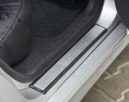 Сірий Мерседес Е-Клас, об'ємом двигуна 2.7 л та пробігом 510 тис. км за 4299 $, фото 21 на Automoto.ua