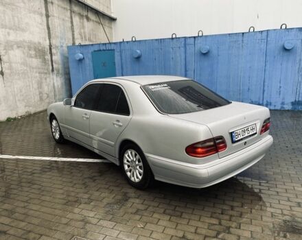 Сірий Мерседес Е-Клас, об'ємом двигуна 2.2 л та пробігом 470 тис. км за 4699 $, фото 4 на Automoto.ua