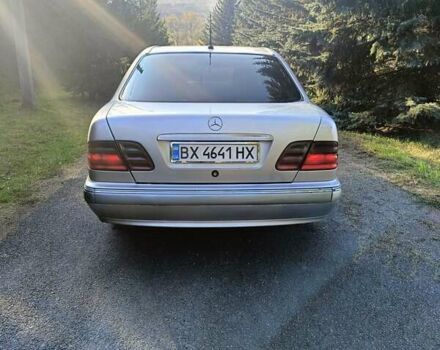 Сірий Мерседес Е-Клас, об'ємом двигуна 2.2 л та пробігом 364 тис. км за 3500 $, фото 1 на Automoto.ua