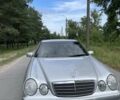 Серый Мерседес Е-Класс, объемом двигателя 2 л и пробегом 139 тыс. км за 8000 $, фото 16 на Automoto.ua