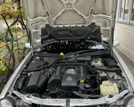 Сірий Мерседес Е-Клас, об'ємом двигуна 2.8 л та пробігом 490 тис. км за 4400 $, фото 14 на Automoto.ua