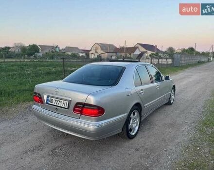 Серый Мерседес Е-Класс, объемом двигателя 2.4 л и пробегом 257 тыс. км за 4100 $, фото 18 на Automoto.ua