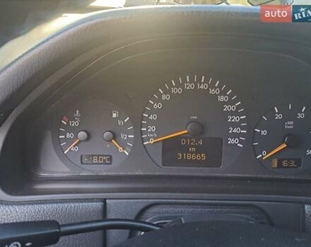 Сірий Мерседес Е-Клас, об'ємом двигуна 3.2 л та пробігом 318 тис. км за 6100 $, фото 14 на Automoto.ua