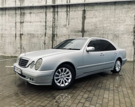 Сірий Мерседес Е-Клас, об'ємом двигуна 2.2 л та пробігом 470 тис. км за 4699 $, фото 1 на Automoto.ua
