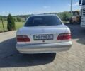 Серый Мерседес Е-Класс, объемом двигателя 2 л и пробегом 220 тыс. км за 2996 $, фото 2 на Automoto.ua